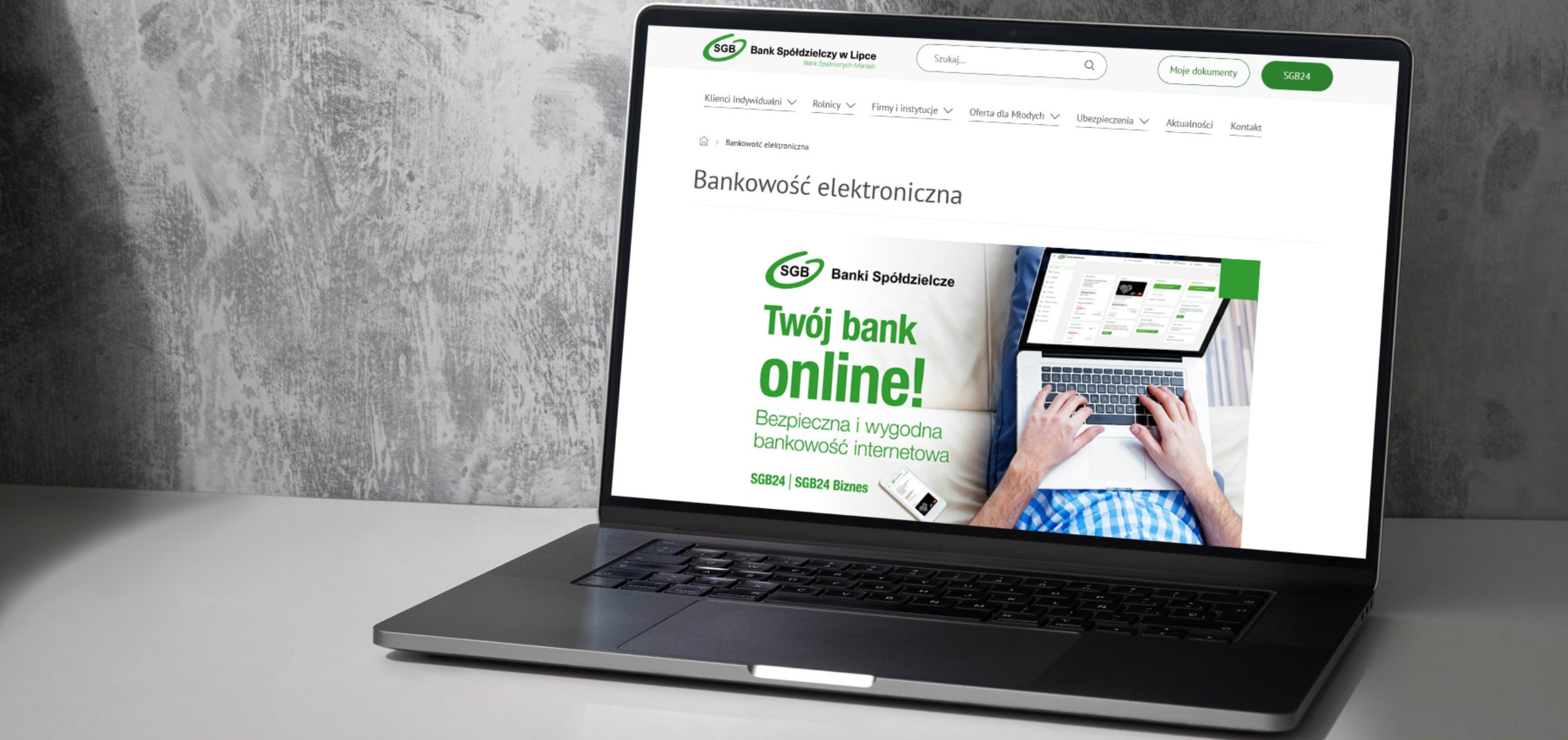 zdjecie  strony w okularach pl na laptopie