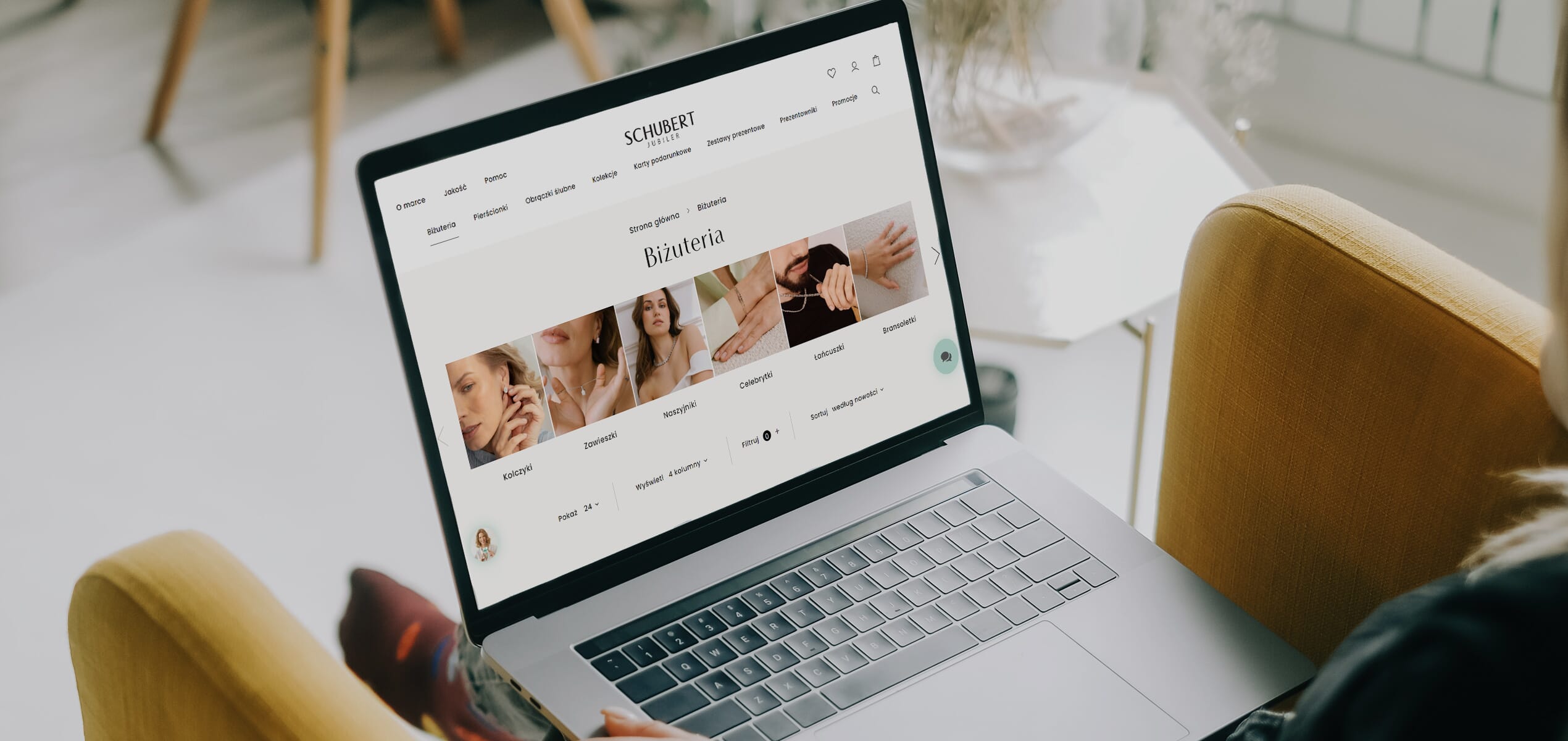 zdjecie  strony na laptopie